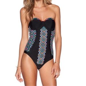 Beach Riot one piece rare find NWT size medium